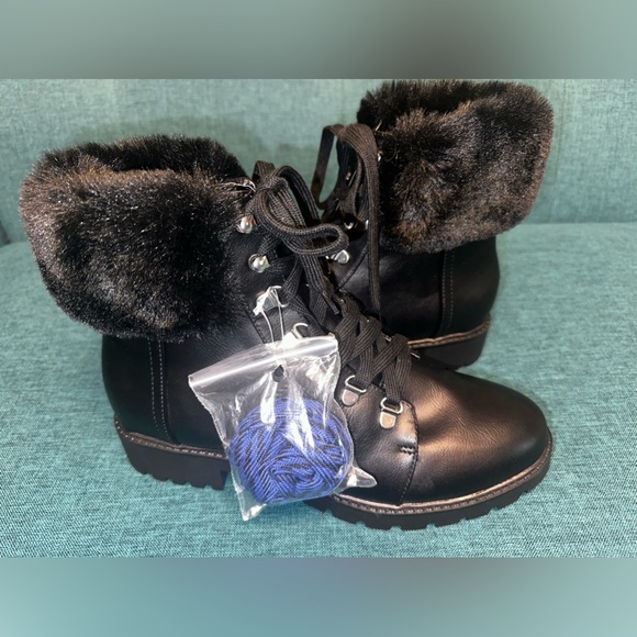 NEW Isaac Mizrahi Live! Jesse Faux Fur Trim Black Combat Boots Women's Size 10 - Picture 4 of 11